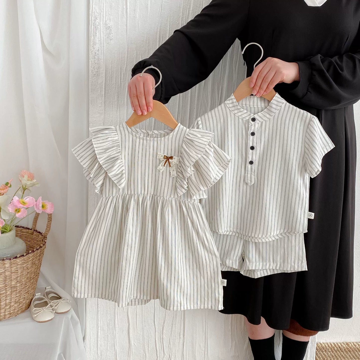 Summer Arrival Baby Girl Striped Pattern Short Sleeves Dress with Butterfly-bow Decoration-4