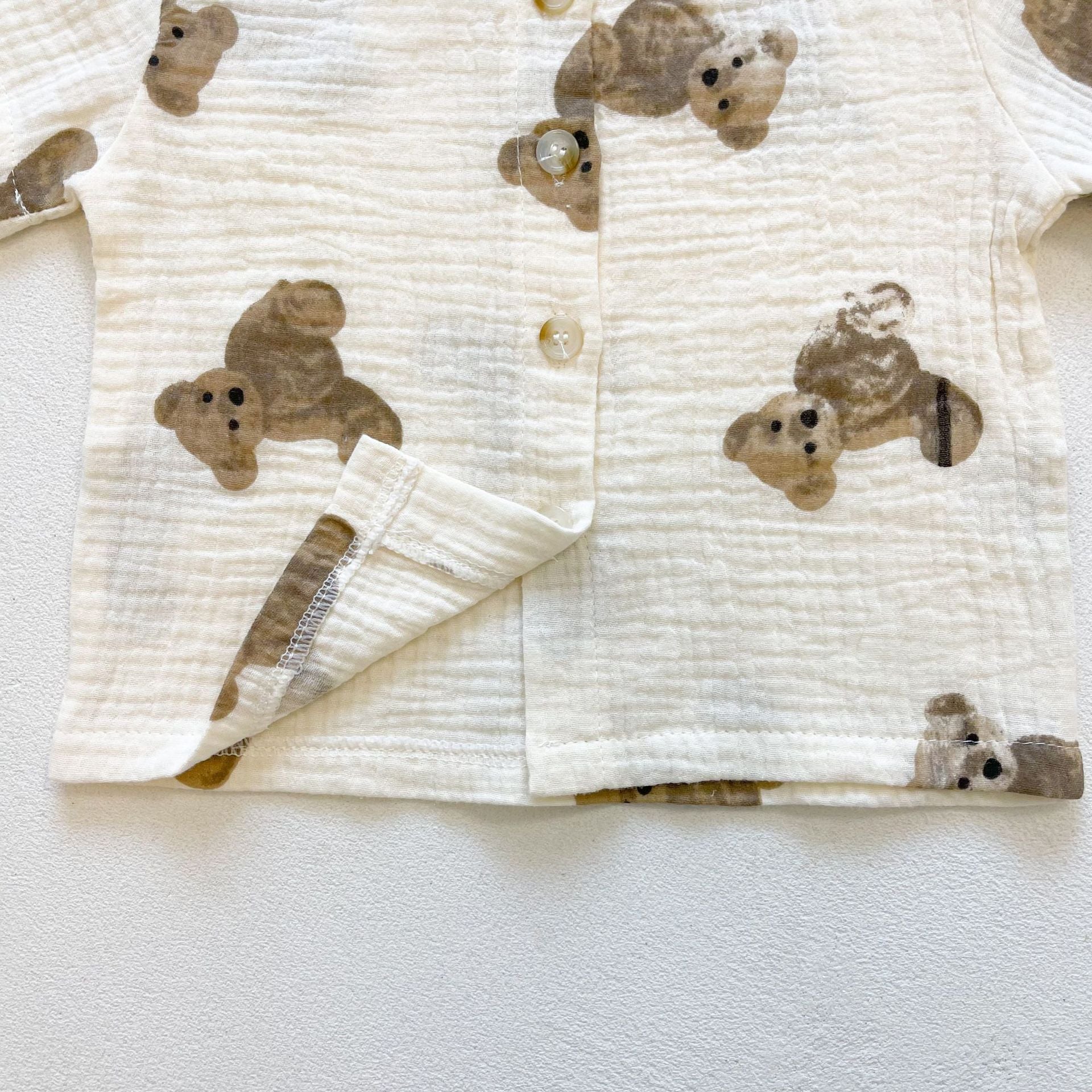 Baby Girl Bear Print Pattern Round Collar Shirt Top Combo Short Pants Sets In Summer Outfit Wearing-4