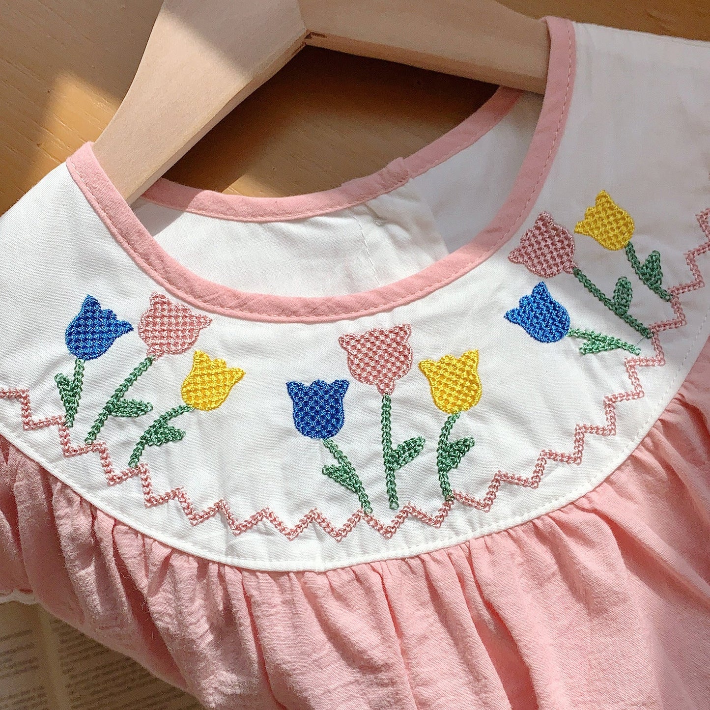 Summer Arrival Baby Kids Girls Cute Short Sleeves Flowers Pattern Embroidered Dress-3
