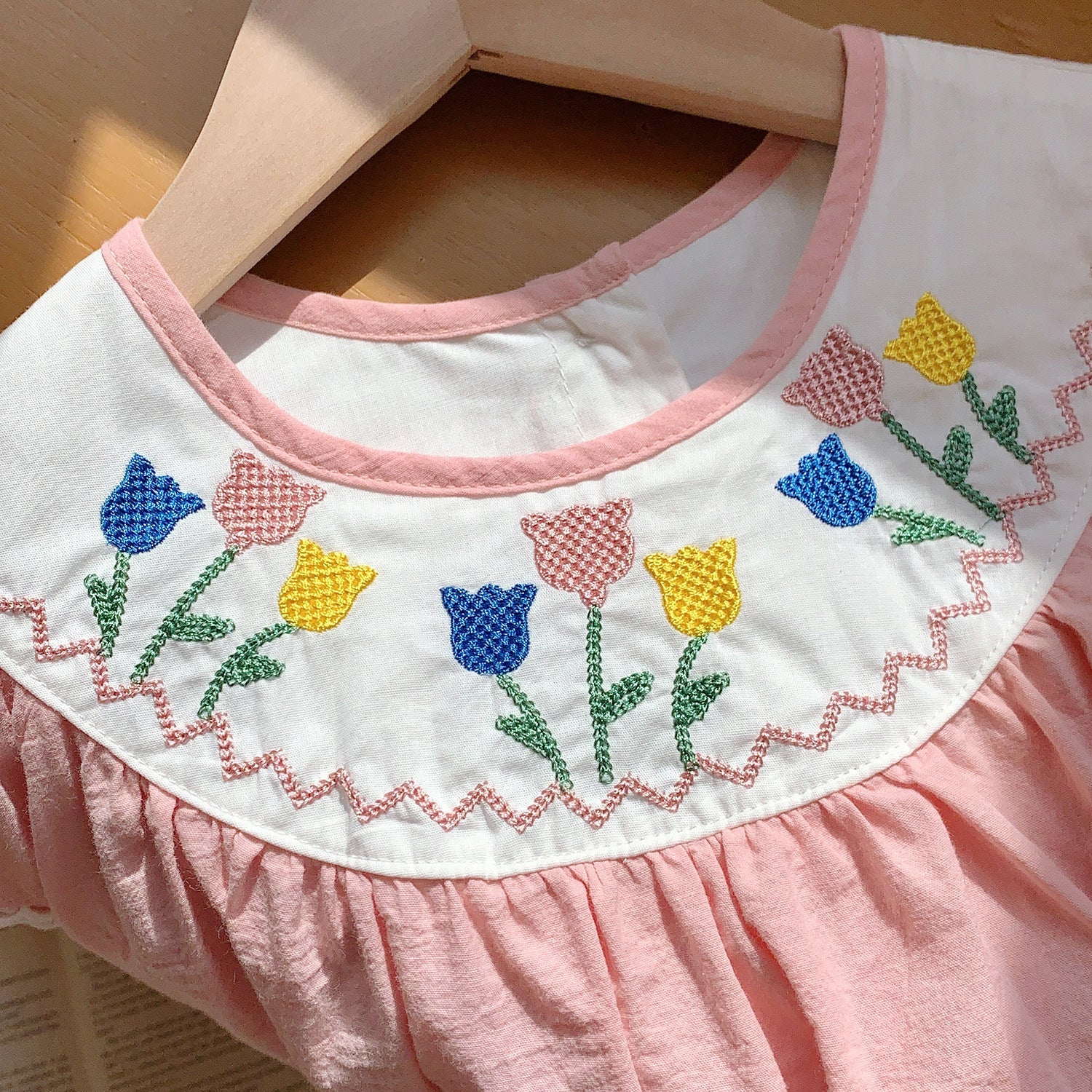 Summer Arrival Baby Kids Girls Cute Short Sleeves Flowers Pattern Embroidered Dress-3